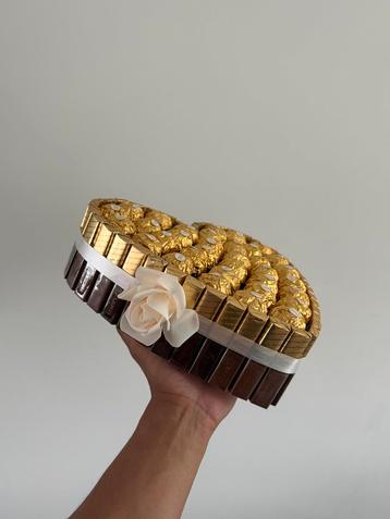 Coeur cadeau chocolat ferrero beschikbaar voor biedingen
