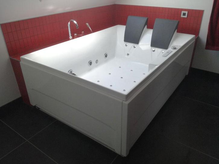 MassageBad, Bricolage & Construction, Sanitaire, Utilisé, Baignoire, Enlèvement