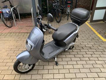 NIEUW Scooter electrique Ydra Colobri 25km/h - Gris beschikbaar voor biedingen