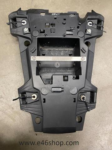BMW F850GS PLASTIC KAP ACHTERFRAME KOFFER DRAGER OE 46548382 beschikbaar voor biedingen