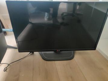 Direct LED LG TV 32 inch beschikbaar voor biedingen
