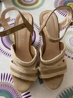 Sandales talon compensé 𝗔𝗡𝗘𝗦𝗜𝗔  pointure 37, Vêtements | Femmes, Chaussures