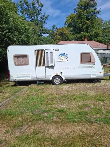 caravan Knauss, Grand lit, Jusqu'à 4, 5 à 6 mètres, Particulier