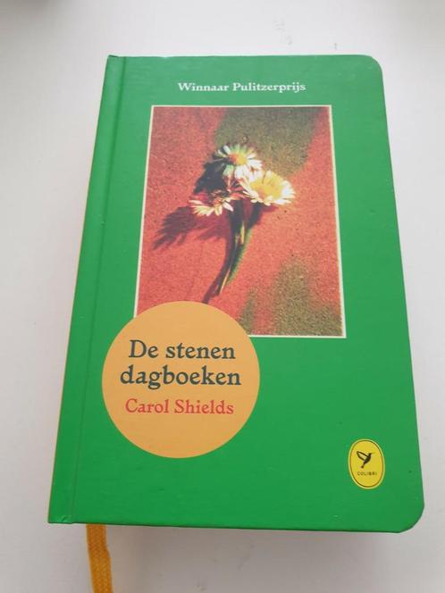 Carol Shields - De stenen dagboeken.  COLIBRI NR 57, Livres, Littérature, Comme neuf, Enlèvement ou Envoi