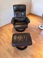 Stressless zetel + voetbank, Huis en Inrichting, Gebruikt, Hout, Rechthoekig, 50 tot 75 cm