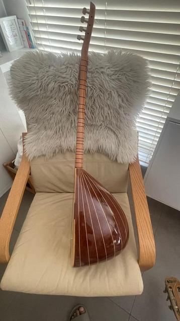 Baglama Saz beschikbaar voor biedingen
