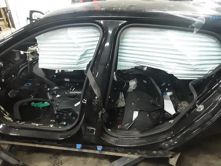 DIVERSEN MONTANT PORTE C G BMW 1 serie (F40) (01-2019/-), Auto-onderdelen, Overige Auto-onderdelen, BMW, Gebruikt