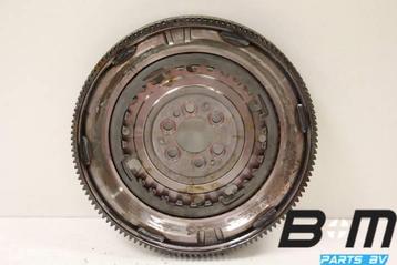 Vliegwiel VW Golf 7 04E105266A beschikbaar voor biedingen
