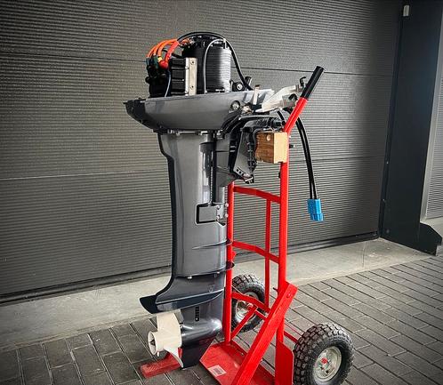 Elektrische buitenboordmotor 15 pk. NIEUW, Watersport en Boten, Buiten- en Binnenboordmotoren, Nieuw, Elektrisch, Buitenboordmotor