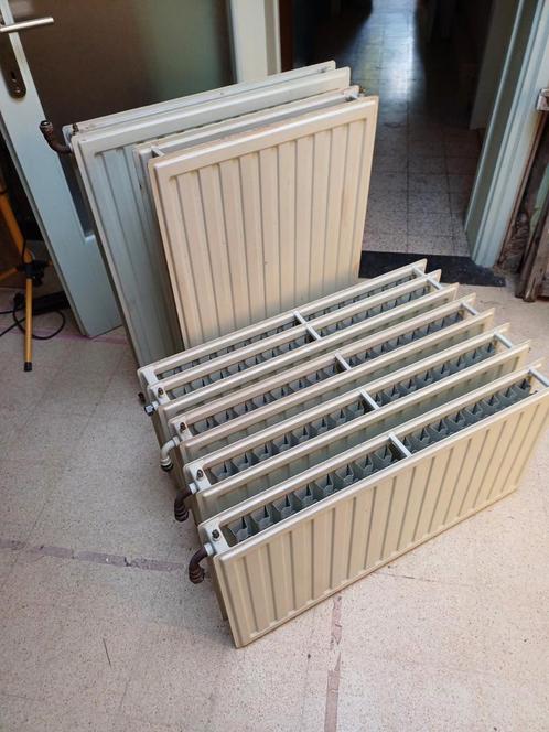 Verschillende soorten radiatoren, Doe-het-zelf en Bouw, Verwarming en Radiatoren, Gebruikt, Radiator, 30 tot 80 cm, 60 tot 150 cm