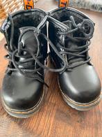 Zwart laarsje maat 23, Kinderen en Baby's, Ophalen, Zo goed als nieuw
