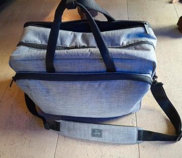 Laptoptas of reis/werktas beschikbaar voor biedingen