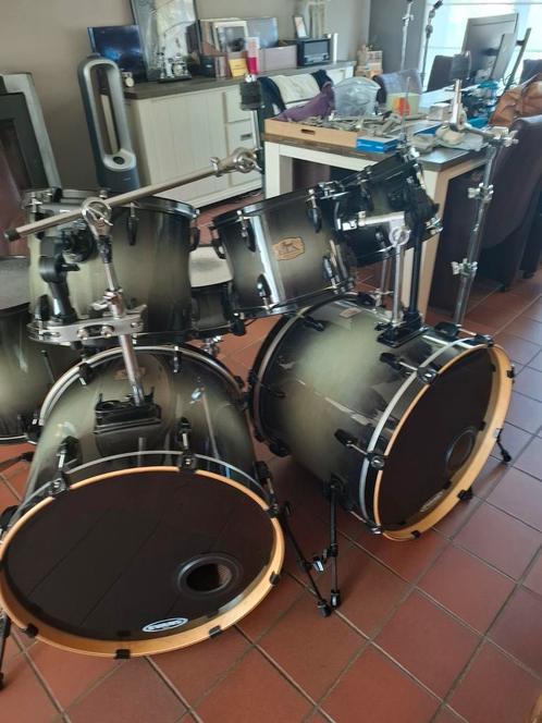 Pearl ELX export 7 delig metal drumstel met hoezen set zgst, Muziek en Instrumenten, Instrumenten | Toebehoren, Zo goed als nieuw