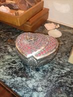 Boîte à bijoux coeur - Vintage, Enlèvement, Comme neuf, Rouge