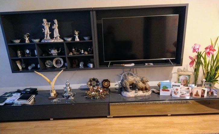 Prachtige wandkast - Molteni, Huis en Inrichting, Kasten |Televisiemeubels, Zo goed als nieuw, Ophalen