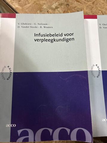 Schoolboeken beschikbaar voor biedingen