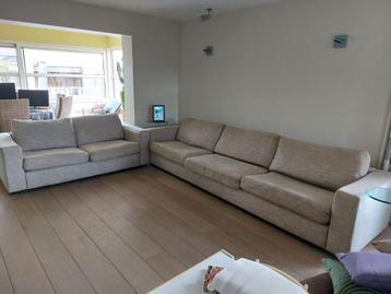 2 Sofa's beschikbaar voor biedingen