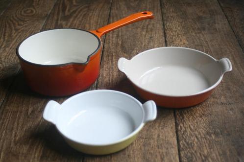 gietijzer emaille ovenschotel 15cm + sauspan 16cm, Huis en Inrichting, Keuken | Potten en Pannen, Zo goed als nieuw, Pannenset