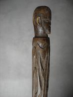 Mooi houtsnijwerk op een peddel uit Nieuw Guinea L 110 cm, Antiek en Kunst, Verzenden