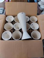 1 caisse de 12 vases Royal Slender Mug n4 Royal Boch, Enlèvement