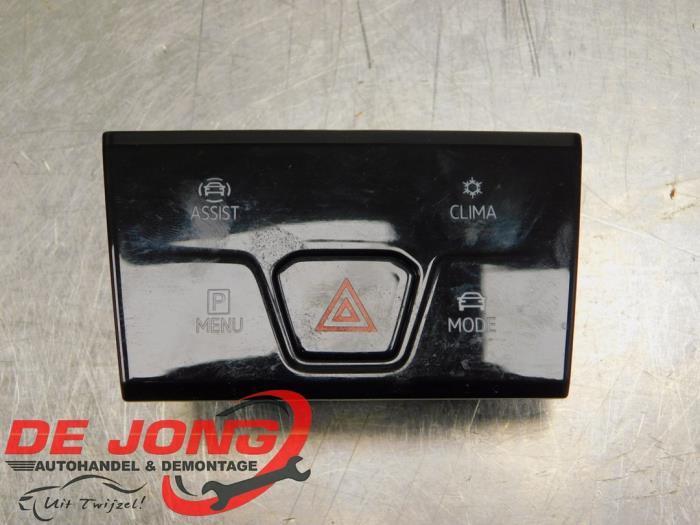 Commutateur éclairage d'urgence d'un Volkswagen Golf, Autos : Pièces & Accessoires, Tableau de bord & Interrupteurs, Volkswagen