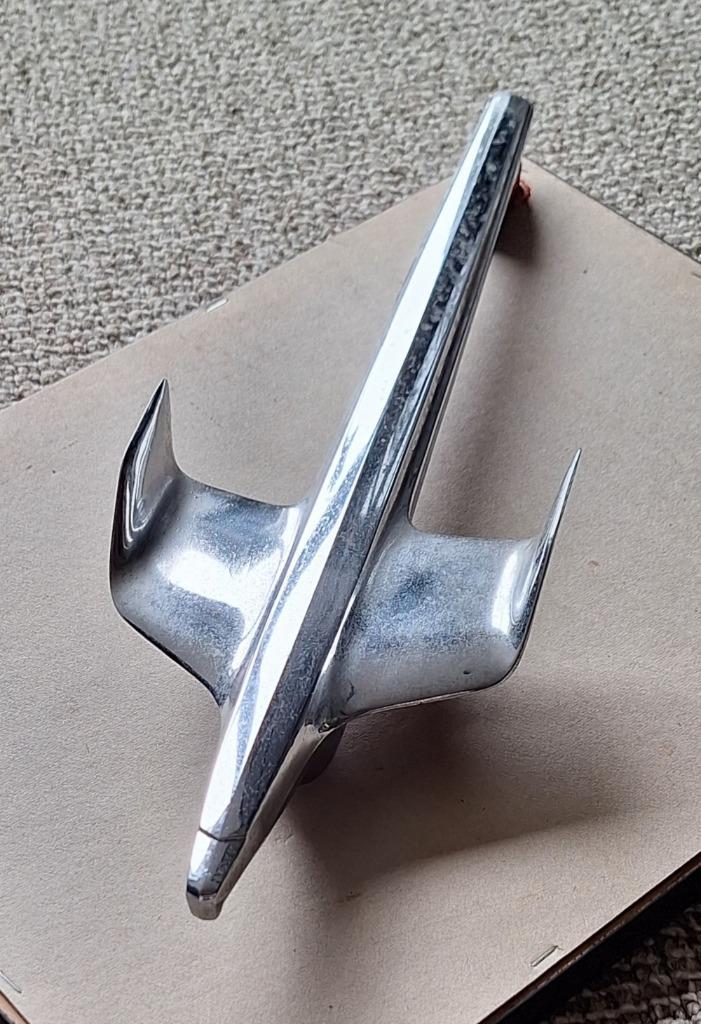 Hood Ornament, motorkapmascotte van een Chevrolet Bel Air., Auto-onderdelen, Overige Auto-onderdelen, Amerikaanse onderdelen, Chevrolet