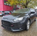 Ford focus 2.0 i ST / 106.000 / 2014 / blikschade ! ! !, Auto's, Focus, Bedrijf, Te koop, Benzine