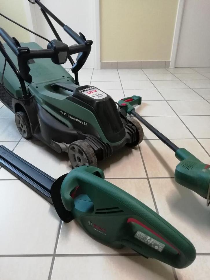 Bosch tuingereedschap, Tuin en Terras, Heggenscharen, Zo goed als nieuw, Accu, Ophalen