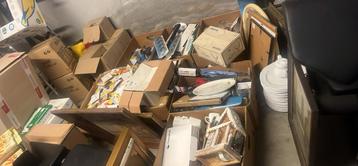 Lot rommelmarkt spullen alles 30 euro beschikbaar voor biedingen