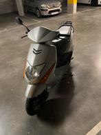 Honda lead, Motoren, Particulier