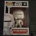 Funko pop Star wars Snowtrooper du premier ordre. (Dans la b, Collections, Star Wars, Enlèvement ou Envoi, Neuf