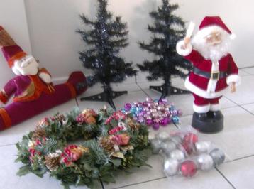 Zingende kerstman/ Kerstkrans/ Kerstboompjes/ Kerstkabouter beschikbaar voor biedingen