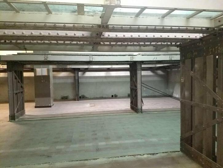 Industriële metalen vloeren in Eiffelstijl, Tuin en Terras, Palen, Balken en Planken, Balken, Ophalen