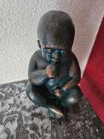 Beeld zuigende baby, Collections, Statues & Figurines, Comme neuf, Enlèvement