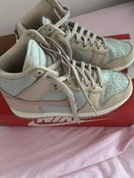 Nike Dunk High, Beige, Nike, Ophalen of Verzenden, Zo goed als nieuw