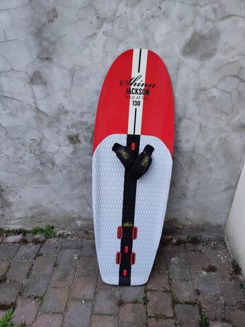 Shinn Jackson 130 Foilboard + Pad beschikbaar voor biedingen