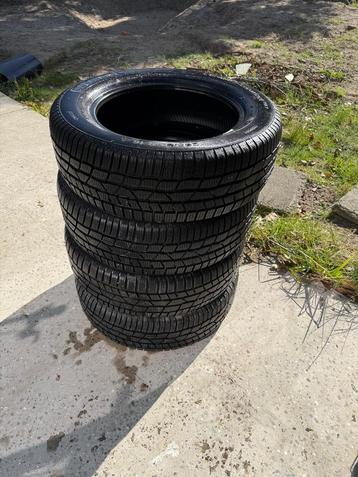 4 Continental 205/60 R16 1 winter gebruikt beschikbaar voor biedingen