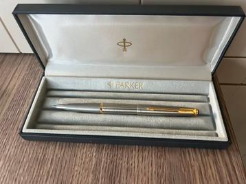 Parker 50 Falcon in nieuwe staat beschikbaar voor biedingen