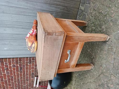 Magnifieke hakblok  // kapblok (in zeer goede staat), Antiek en Kunst, Antiek | Keukengerei, Ophalen