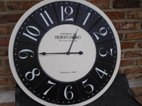 Horloge murale GEANTE artisanale bois Ø 80 cm modèle unique, Maison & Meubles, Accessoires pour la Maison | Horloges, Utilisé