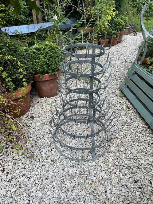 ANTIEKE ZINKEN FLESSEN HOUDER REK HAKEN KEUKEN TUIN, Antiek en Kunst, Curiosa en Brocante, Ophalen