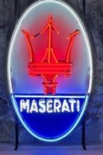 Mooie Maserati neon licht reclame auto garage showroom neons, Ophalen