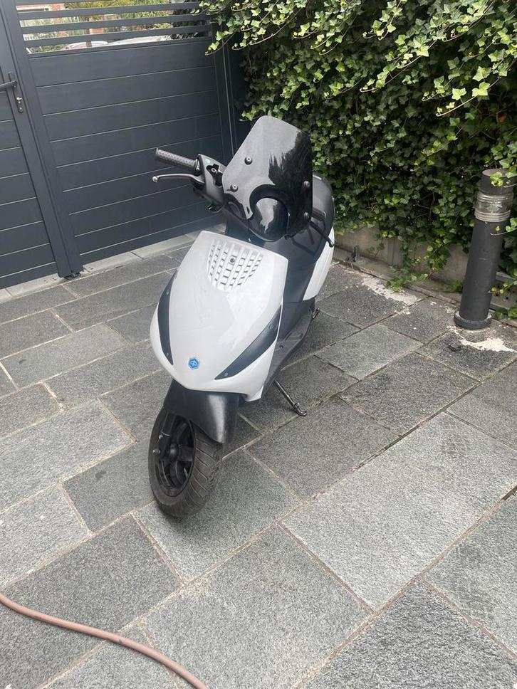 Piaggio zip 125 A-klasse, Fietsen en Brommers, Scooters | Piaggio, Nieuw, Zip, Klasse A (25 km/u), Tweetakt, Ophalen of Verzenden