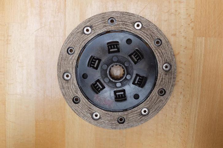 Geveerde koppelingsplaat Trabant, Autos : Pièces & Accessoires, Transmission & Accessoires, Pièces Oldtimer ou Ancêtre, Révisé