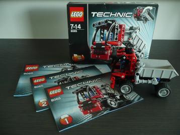 Lego Technic Mini Container Truck 8065 beschikbaar voor biedingen