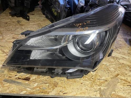 Toyota yaris III facelift koplamp links, Auto-onderdelen, Verlichting, Gebruikt, Ophalen of Verzenden