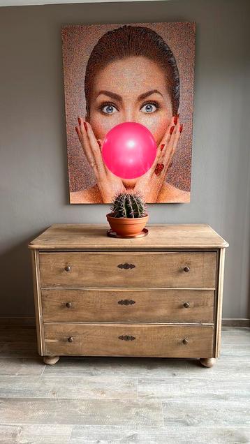 Mooie massief eiken antieke commode met 3 laden beschikbaar voor biedingen