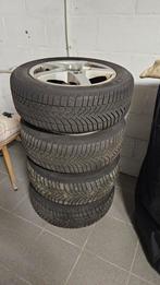 Toyota Velgen + winterbanden 205/55 R16 H, Auto-onderdelen, Banden en Velgen, Ophalen, Gebruikt, Winterbanden, Band(en)