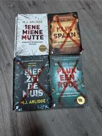 M.J.Arlidge Iene Miene Mutte nog beschikbaar, Boeken, Ophalen, Zo goed als nieuw