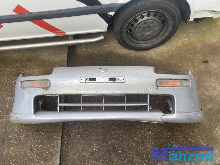 MAZDA 323 F grijs zilver 3L Voorbumper bumper voor 1994-1998, Auto-onderdelen, Carrosserie, Bumper, Mazda, Voor, Gebruikt, Ophalen of Verzenden